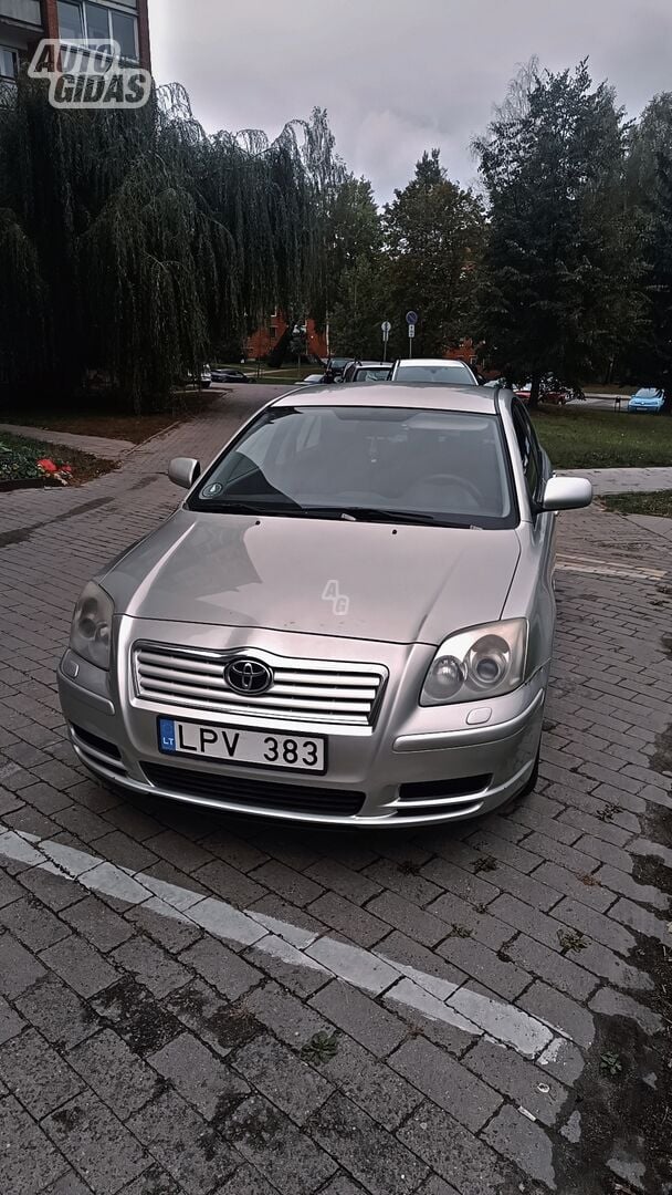 Toyota Avensis 2006 г Хэтчбек