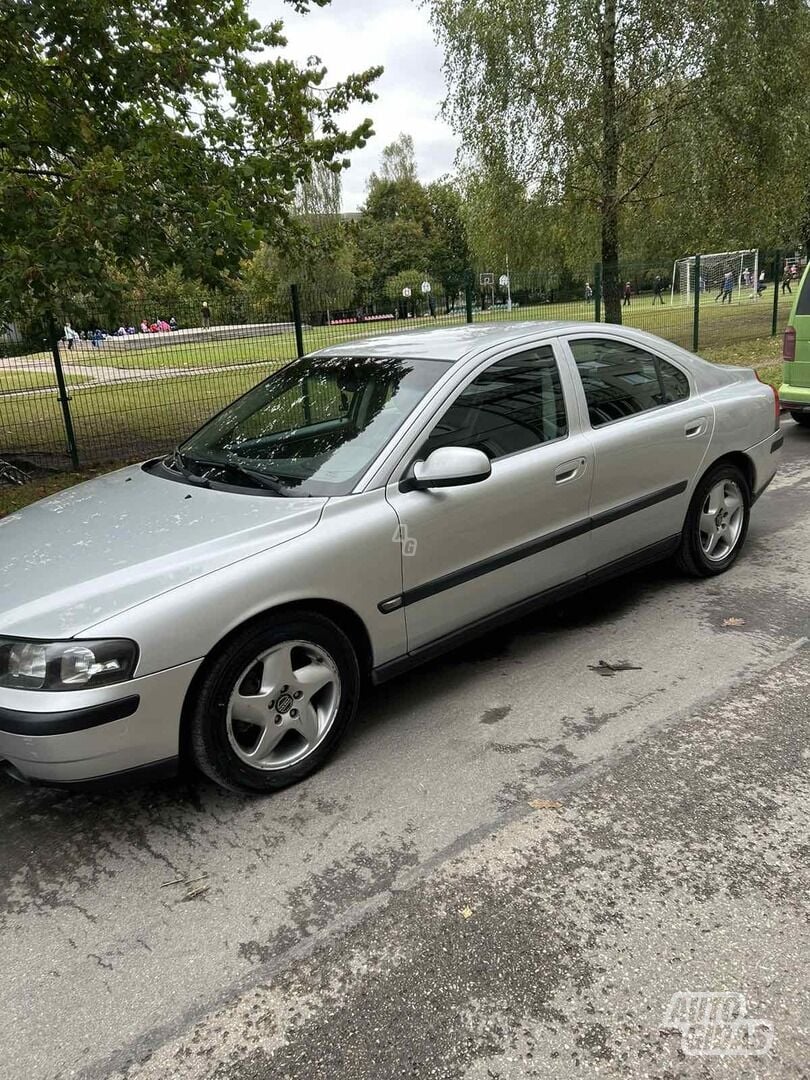 Volvo S60 2003 г Седан