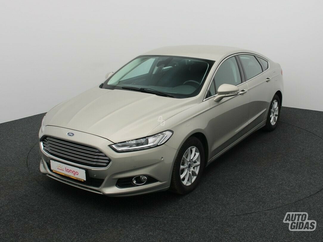 Ford Mondeo 2017 y Hatchback