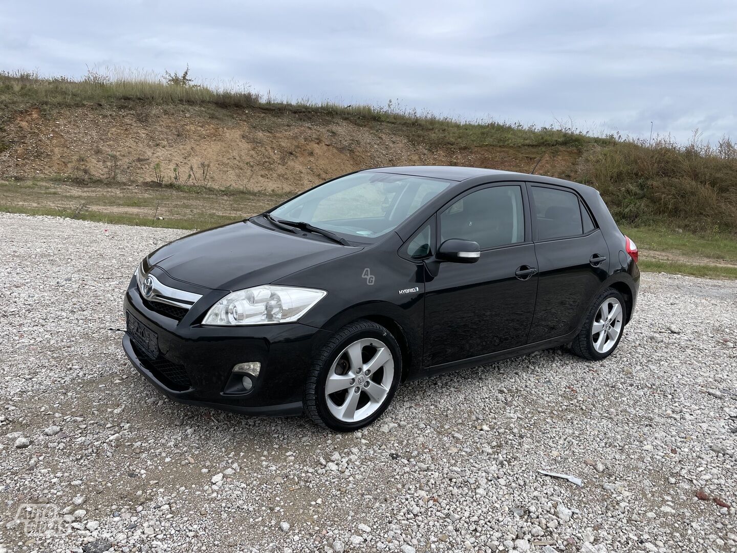 Toyota Auris 2011 y Hatchback