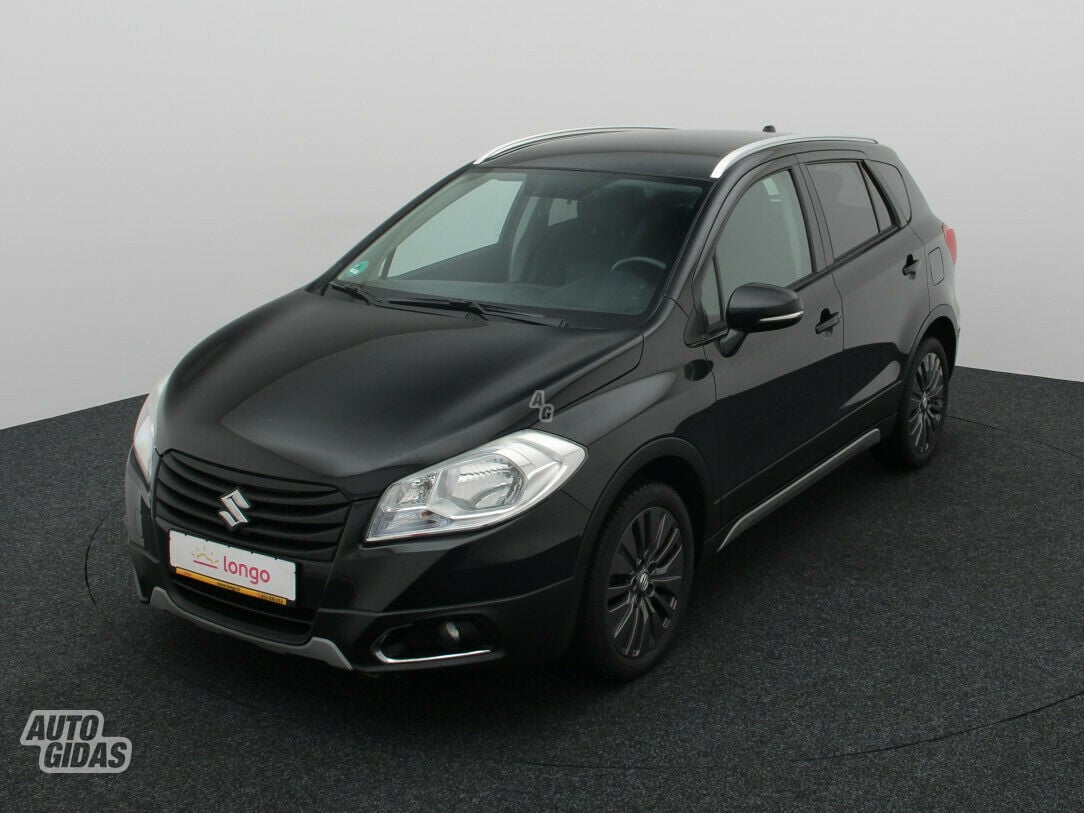 Suzuki SX4 2014 y Off-road / Crossover