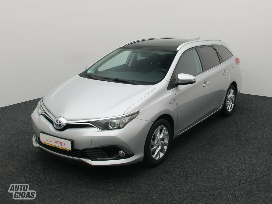 Toyota Auris 2015 г Универсал