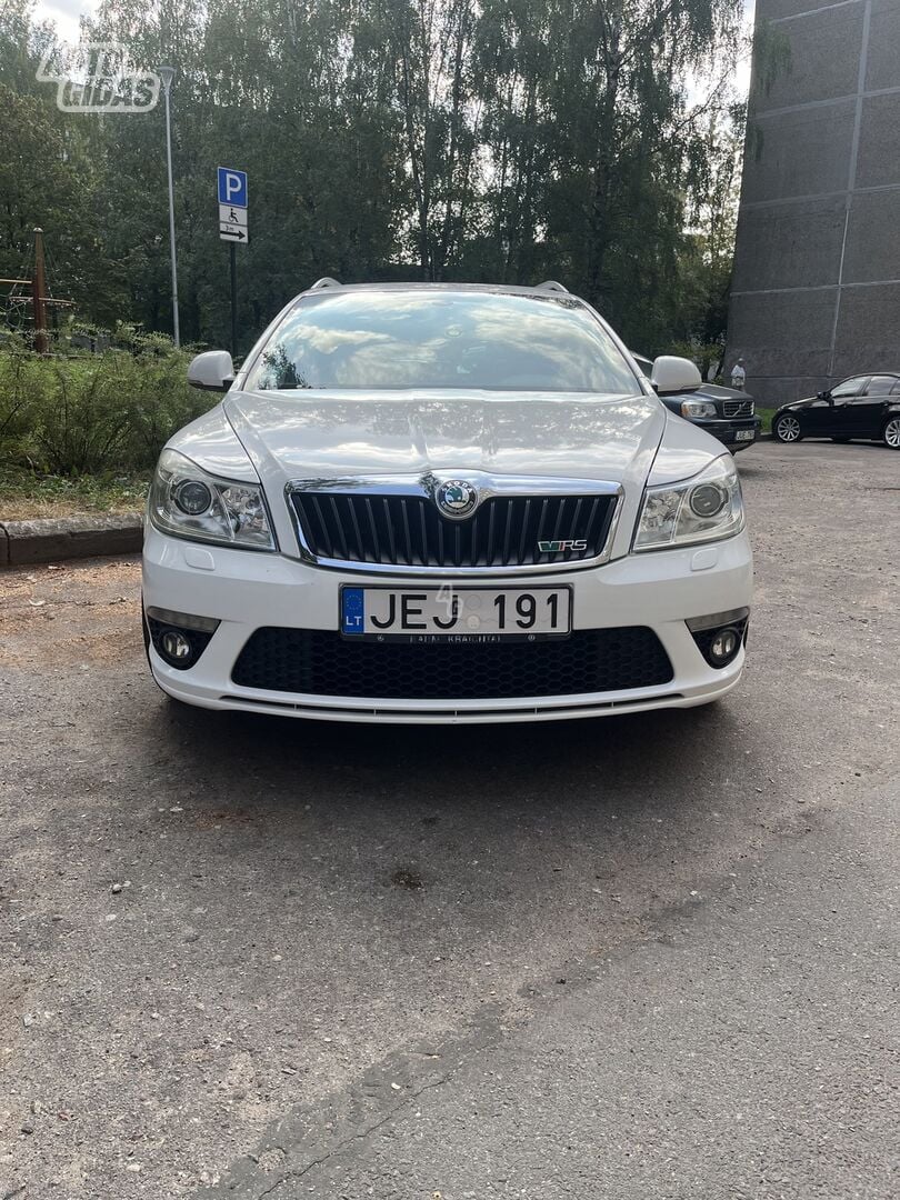 Skoda Octavia TDI DPF RS DSG 2009 г