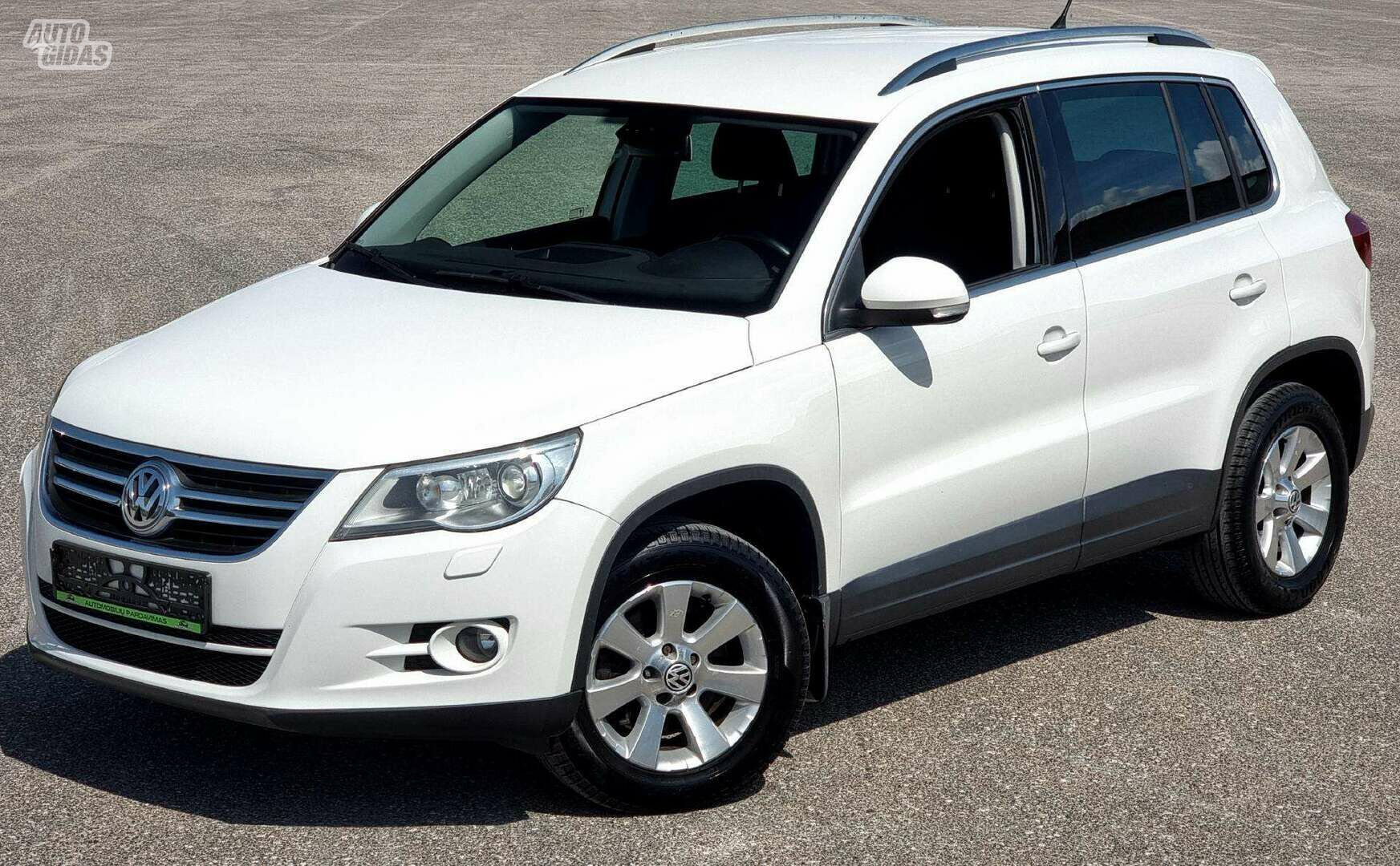 Volkswagen Tiguan 2009 г Внедорожник / Кроссовер