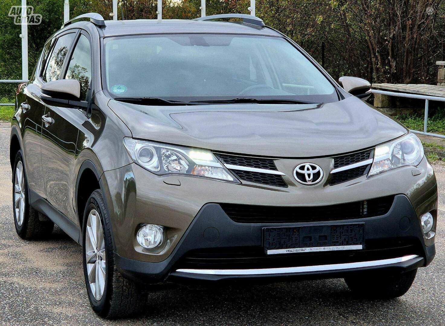 Toyota RAV4 2013 y Off-road / Crossover