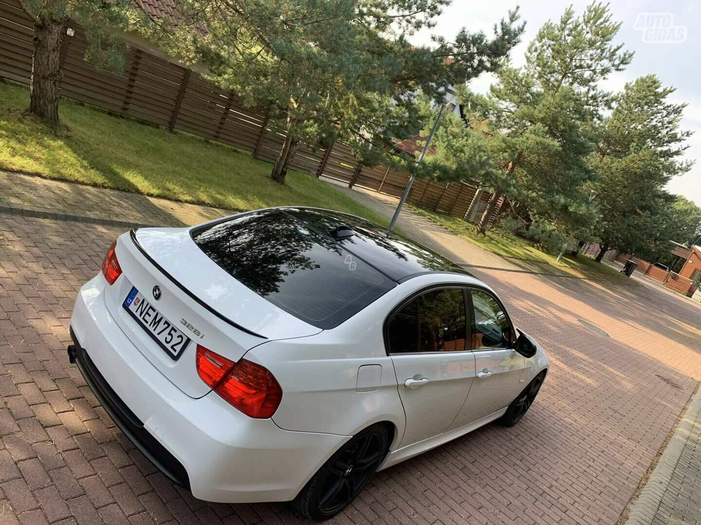 Bmw 328 E90 2010 г