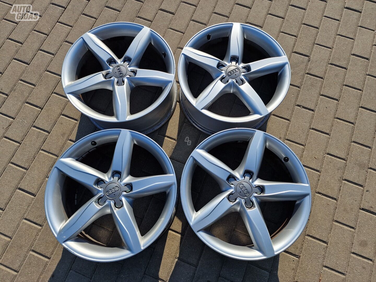 Audi A4 B8 (2007-2016m) A4 light alloy R18 rims