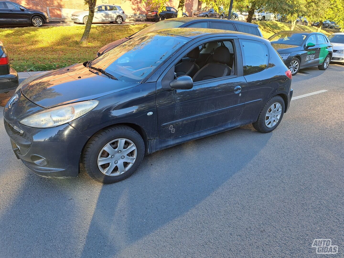 Peugeot 206+ 2010 y Hatchback