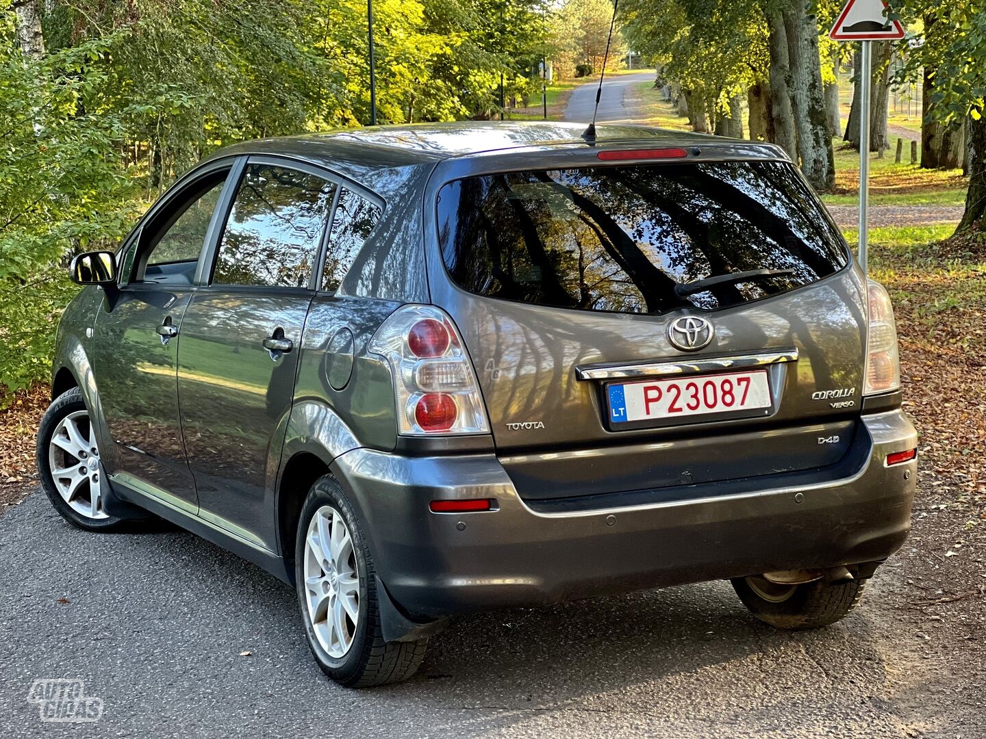 Toyota Corolla Verso 2009 y Van