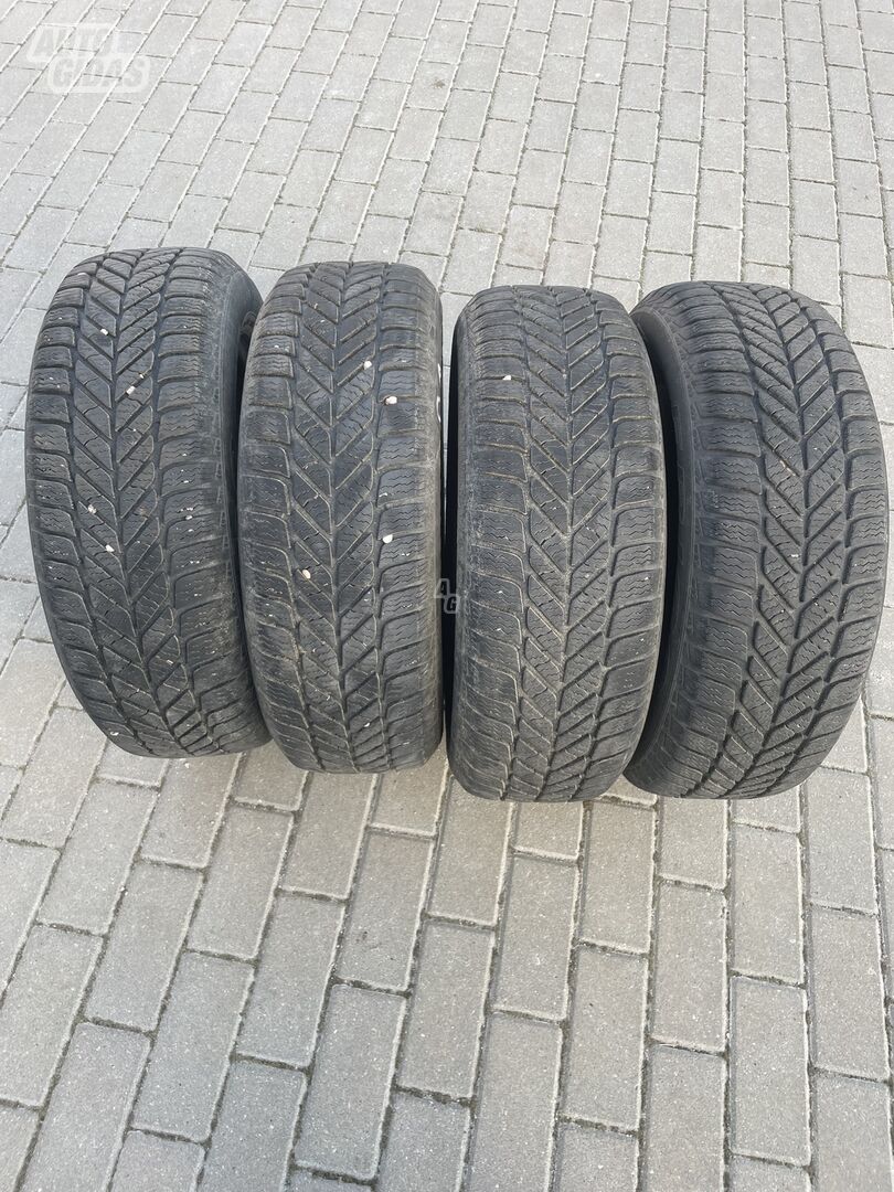 Debica R15 universal tyres passanger car