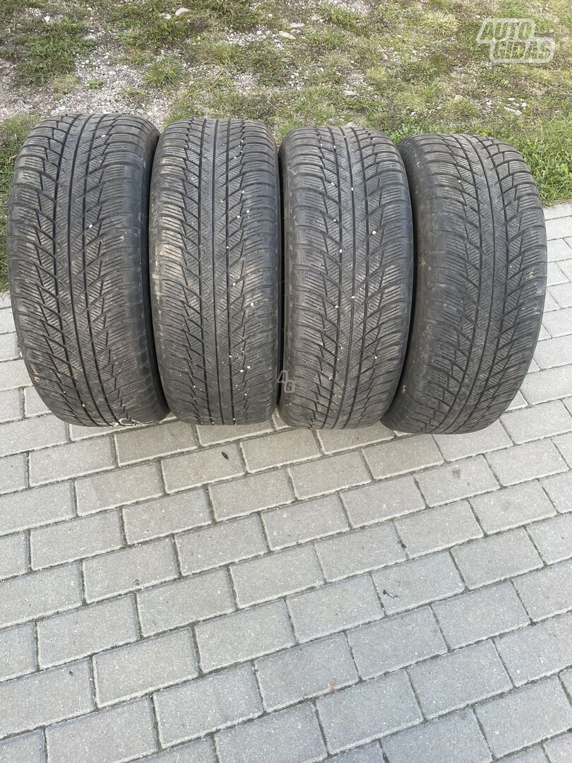 Bridgestone R17 universal tyres passanger car