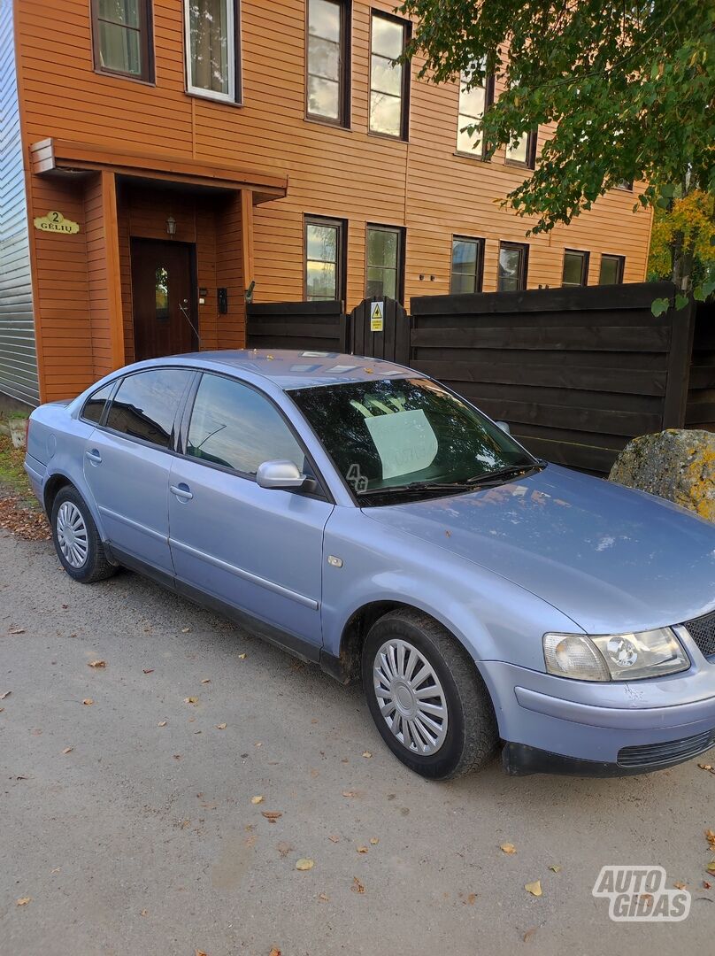 Volkswagen Passat 2000 г Седан