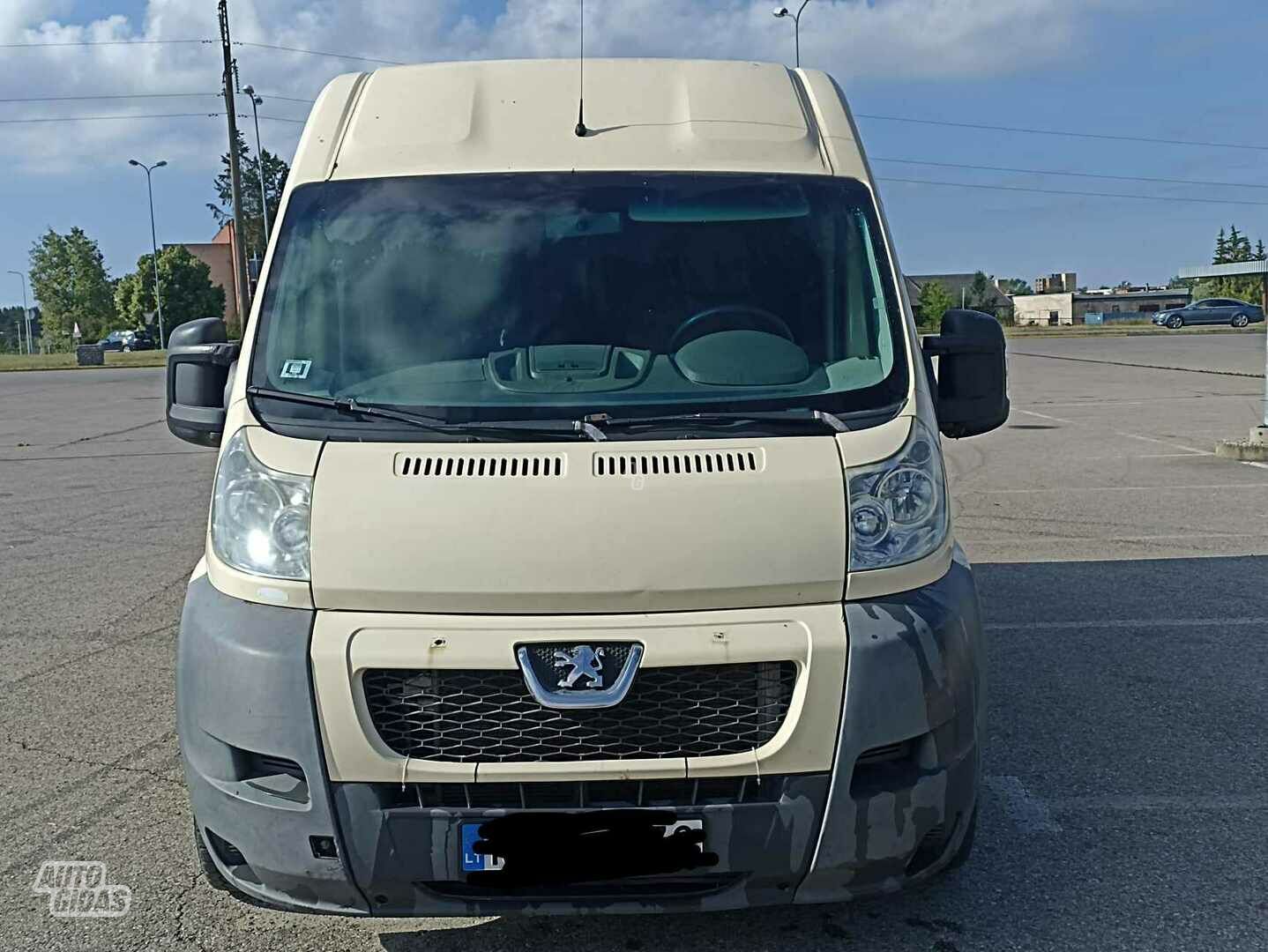 Peugeot Boxer 2007 y Minibus