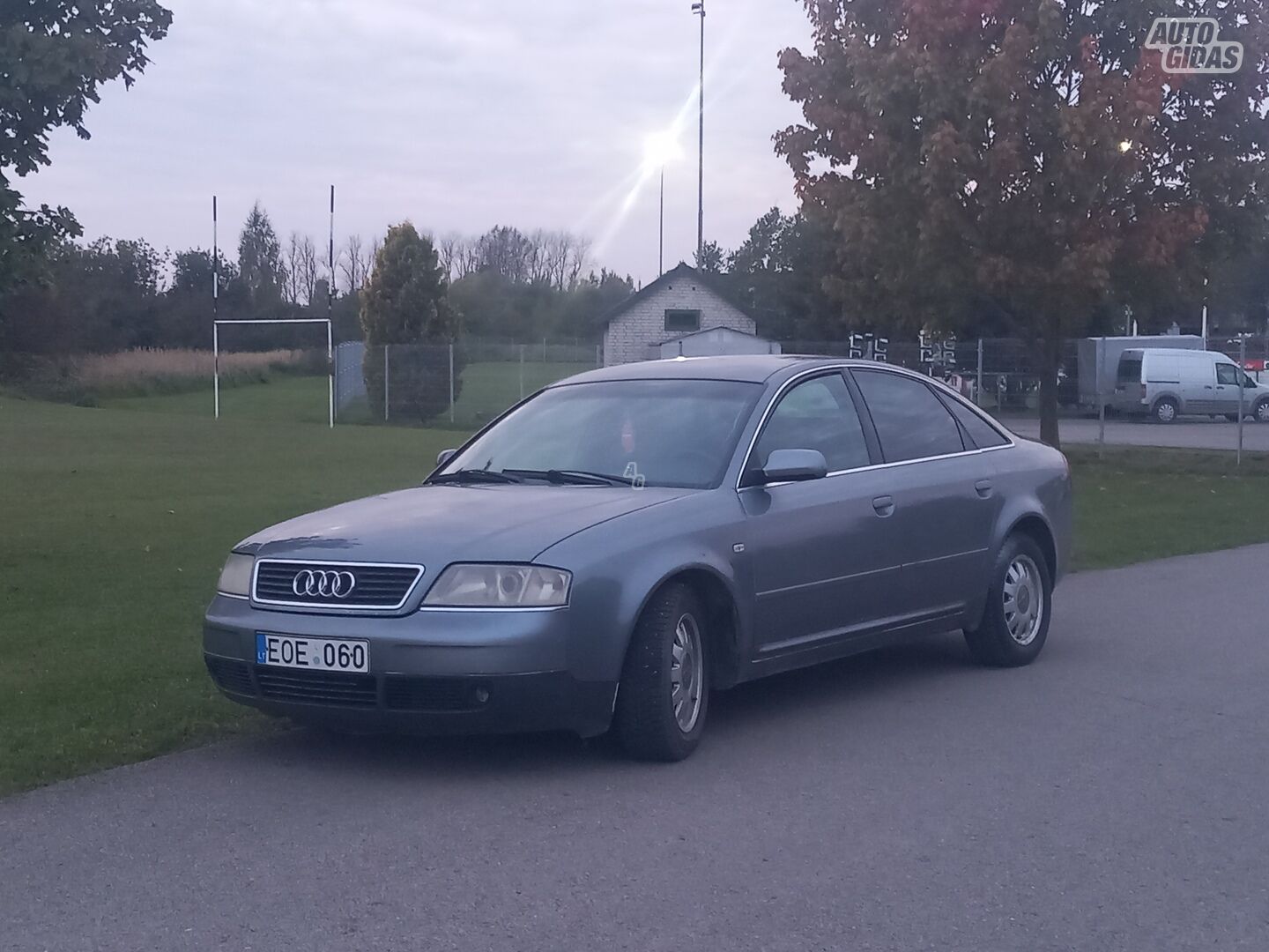 Audi A6 3301 1999 y