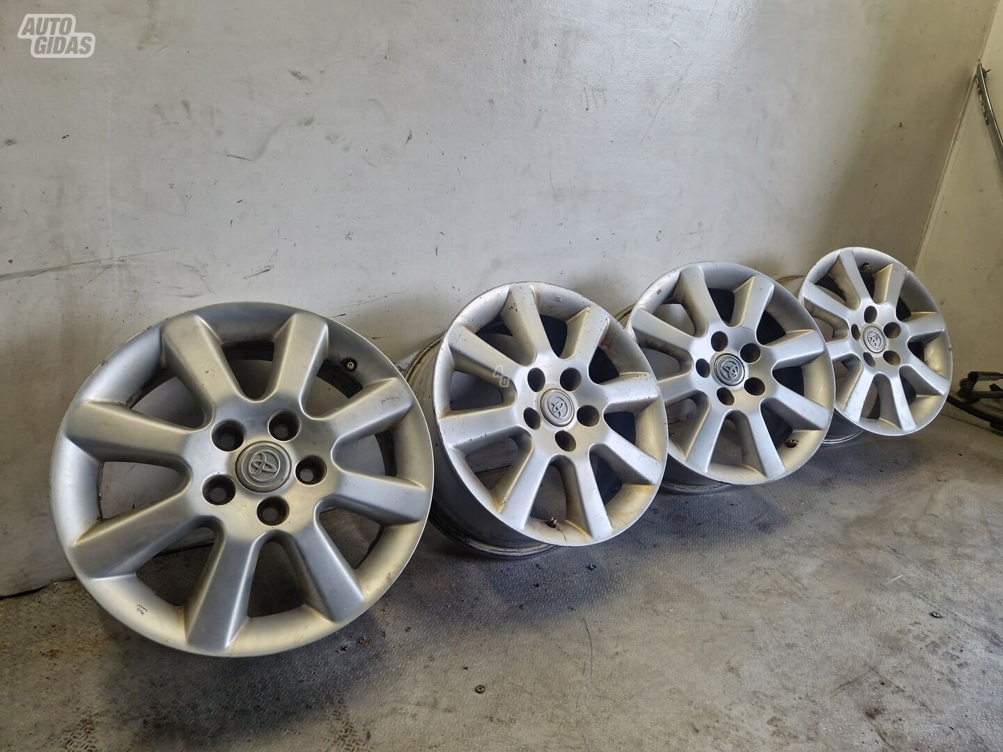 Light alloy R16 rims