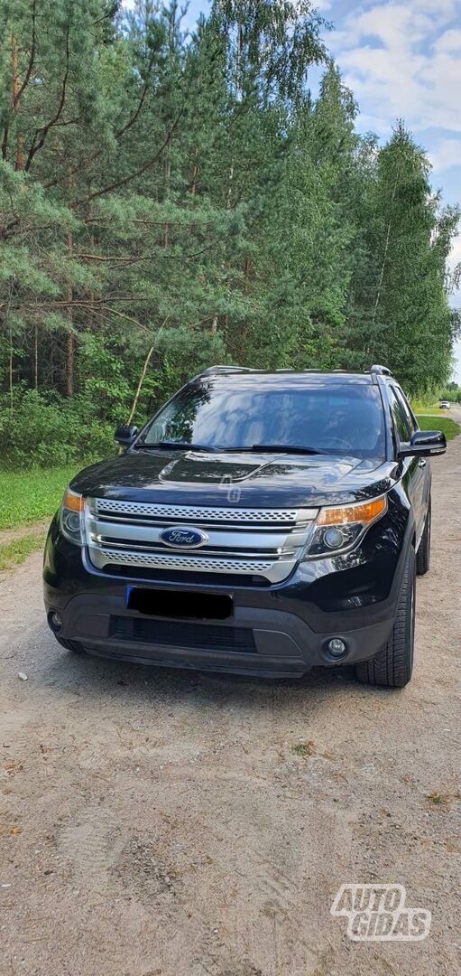 Ford Explorer 2014 г Внедорожник / Кроссовер