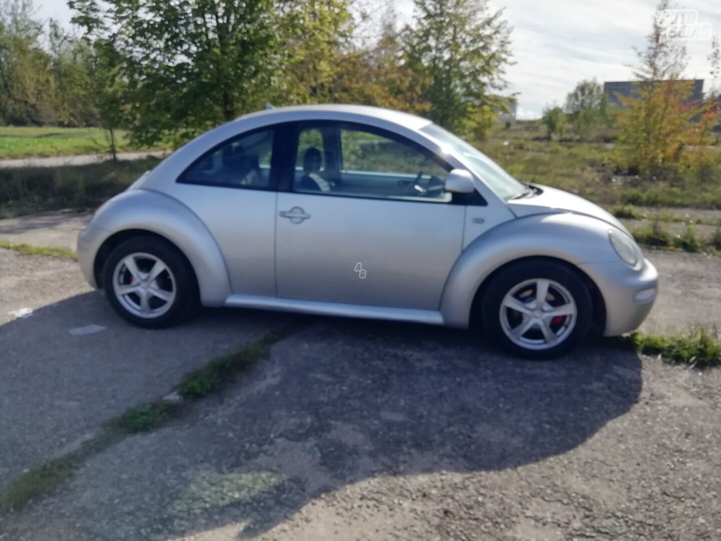 Volkswagen New Beetle 2004 г Купе