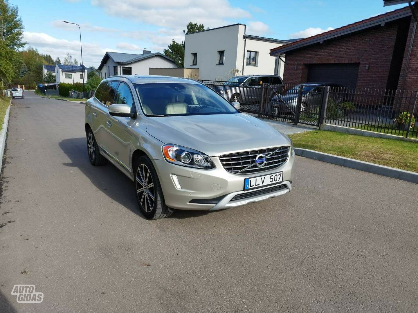 Volvo XC60 2017 m Visureigis / Krosoveris