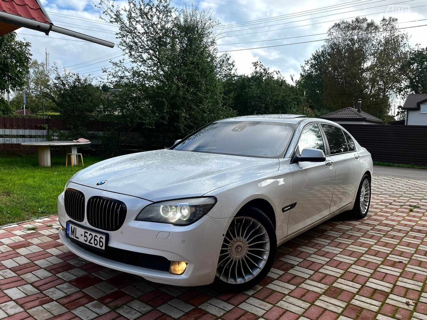 Bmw 750 F01 2009 г