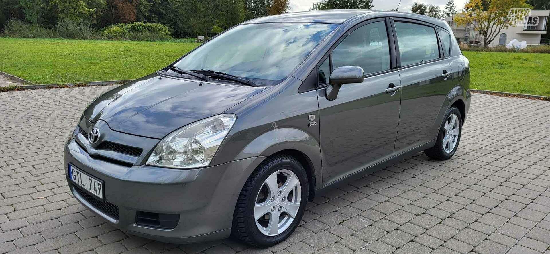 Toyota Corolla Verso 2004 y Van