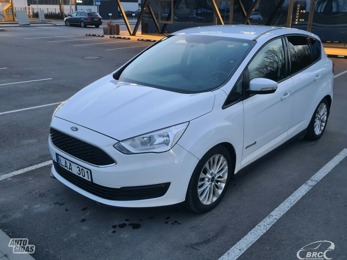 Ford C-Max 2017 y Van