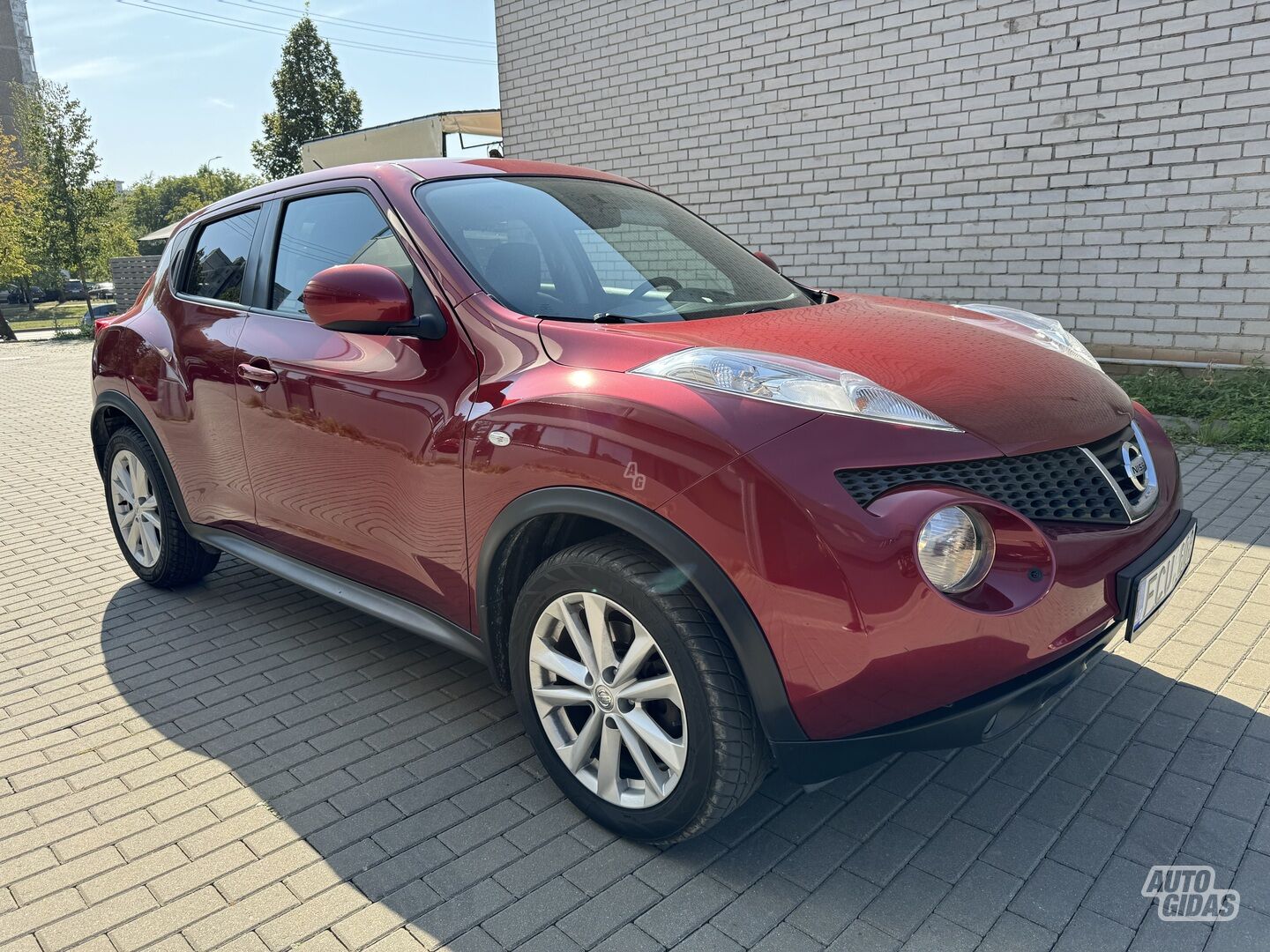 Nissan Juke I 2010 г