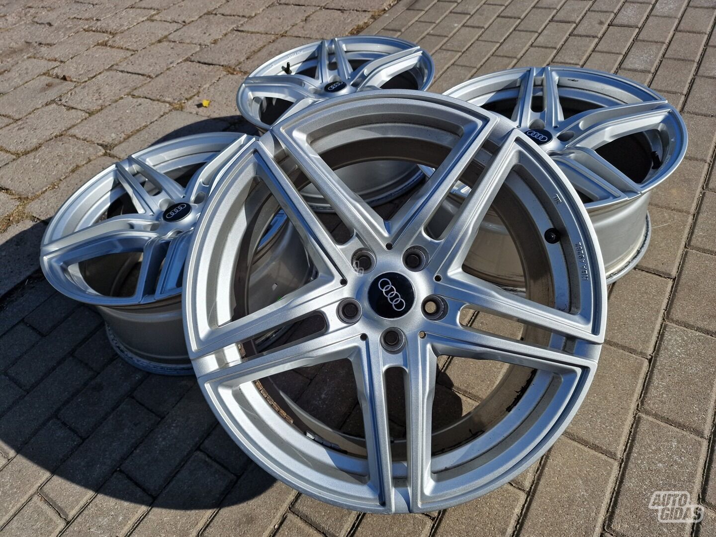 Audi A6 (2011-2024m),ET35 A6 light alloy R18 rims