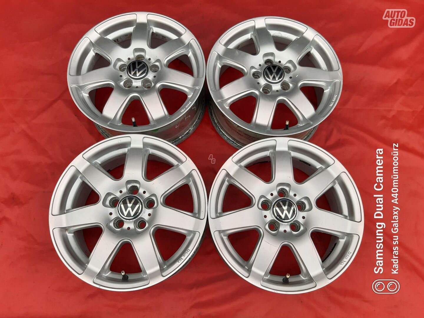 Light alloy R15 rims