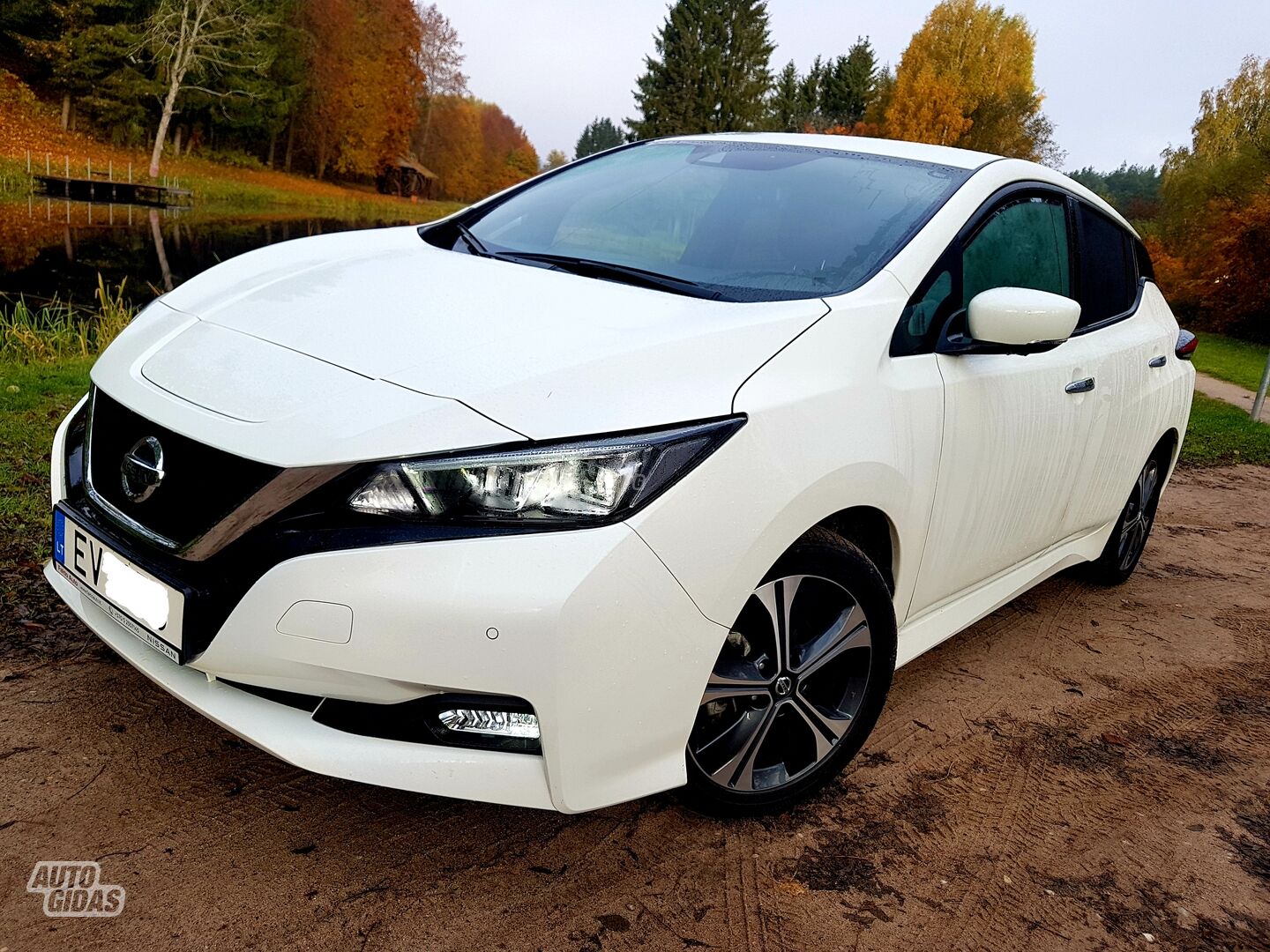 Nissan Leaf 2022 m Hečbekas