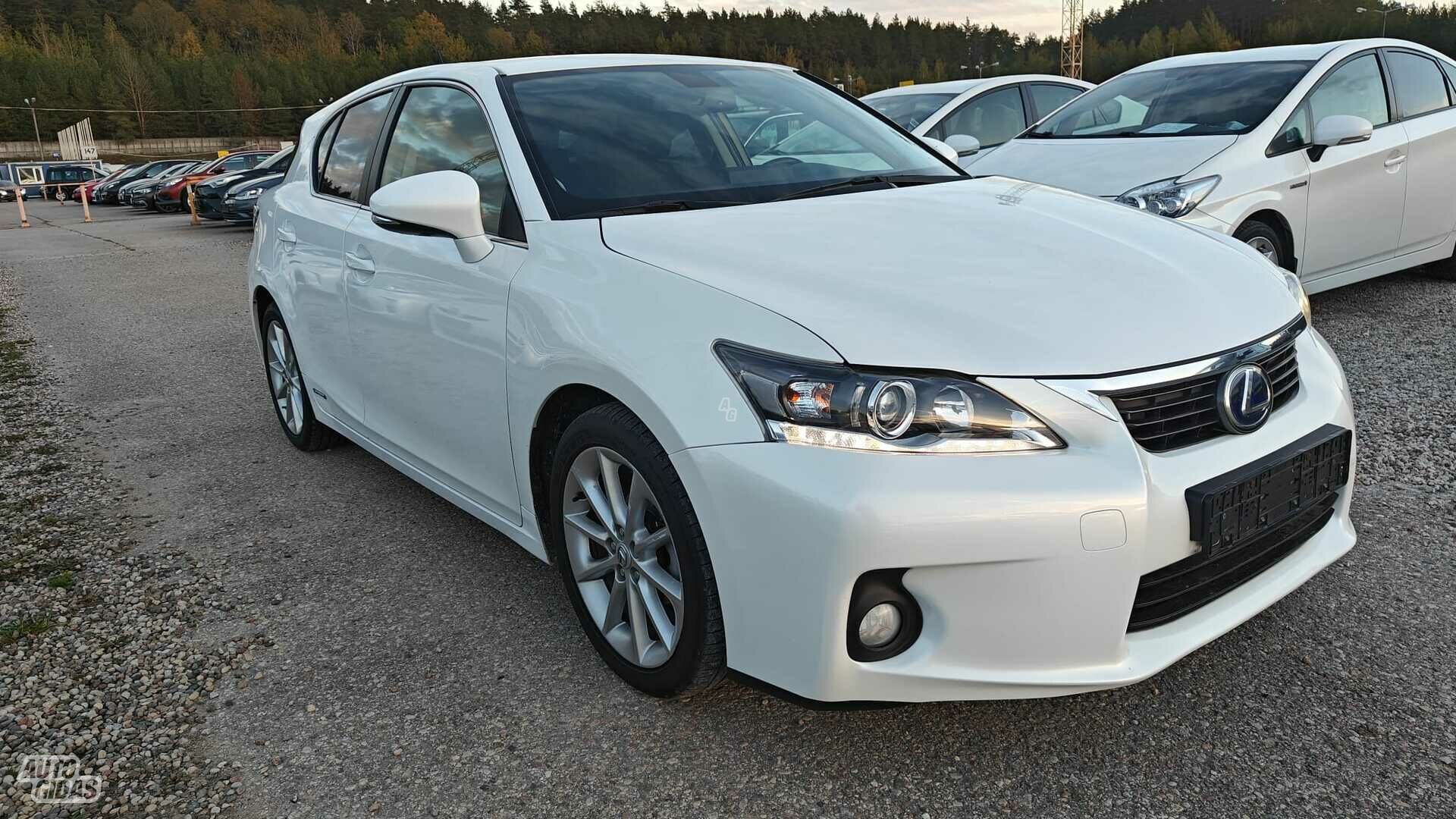 Lexus CT 200h 2012 г Хэтчбек