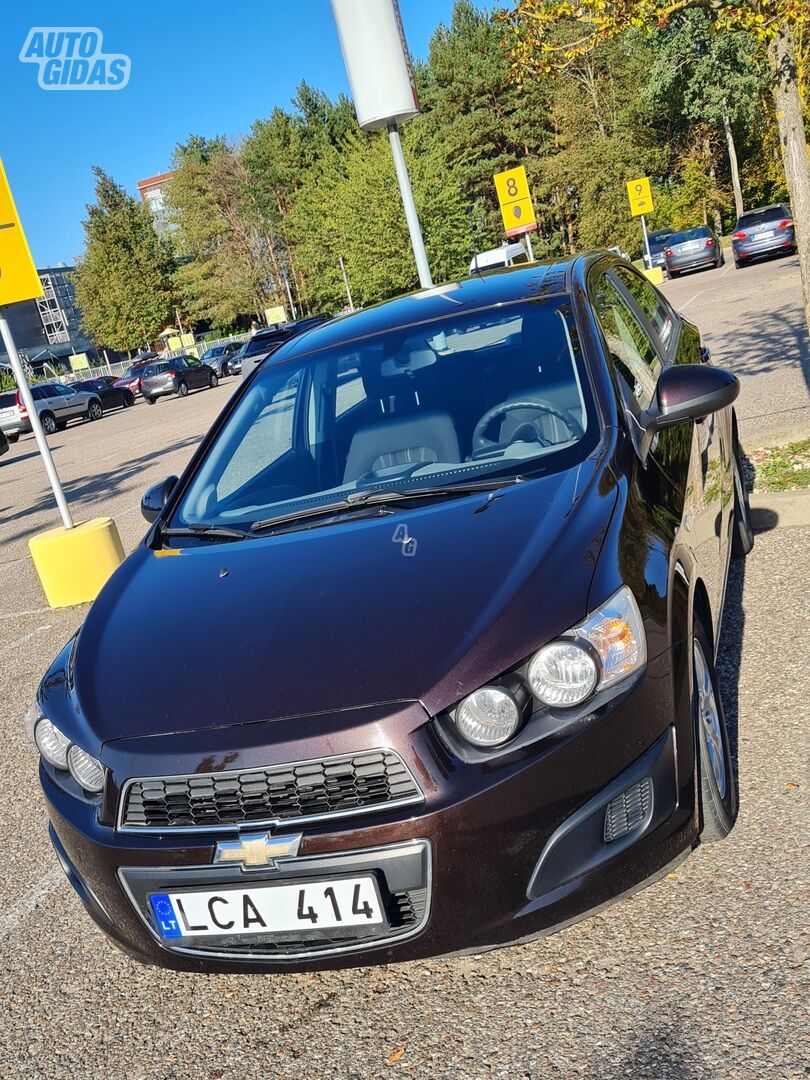 Chevrolet Aveo 2013 y Sedan