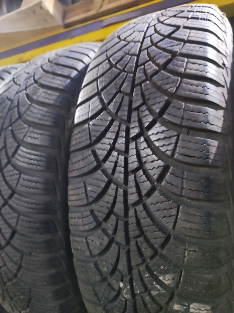 Goodyear R15 žieminės padangos lengviesiems