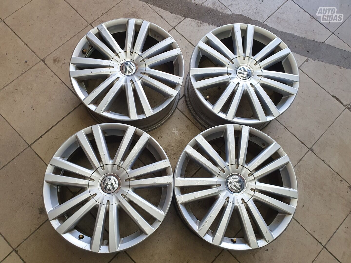 Light alloy R17 rims