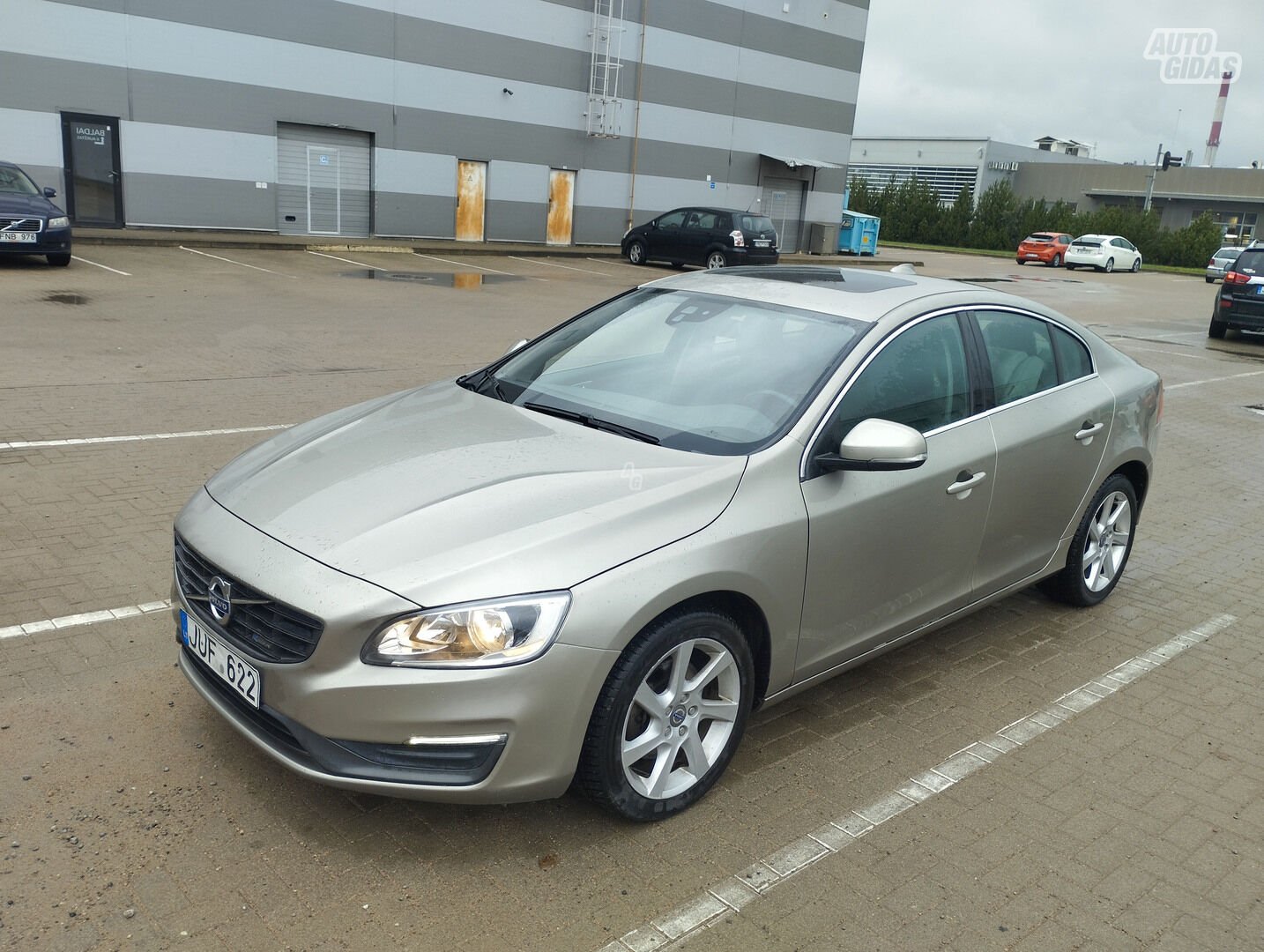 Volvo S60 II 2013 m