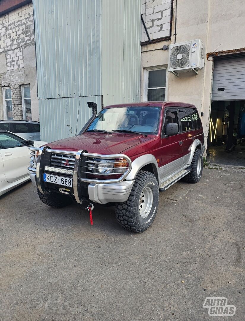 Mitsubishi Pajero 9964 GLS Super Select 1992 m