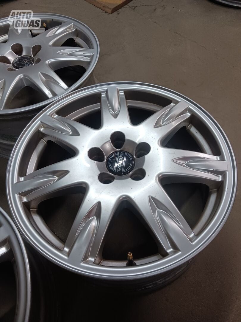 Volvo V70 light alloy R17 rims