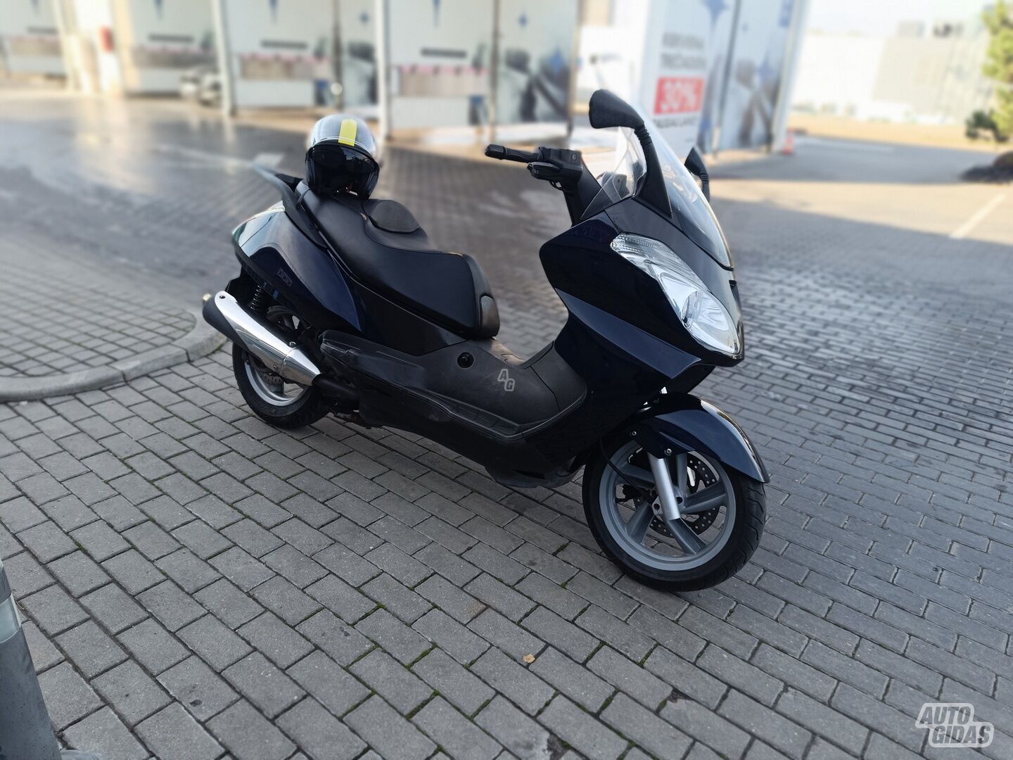 Aprilia Atlantic 2005 y Scooter / moped