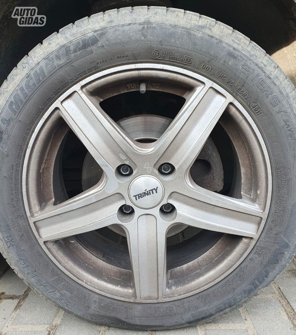 Light alloy R16 rims