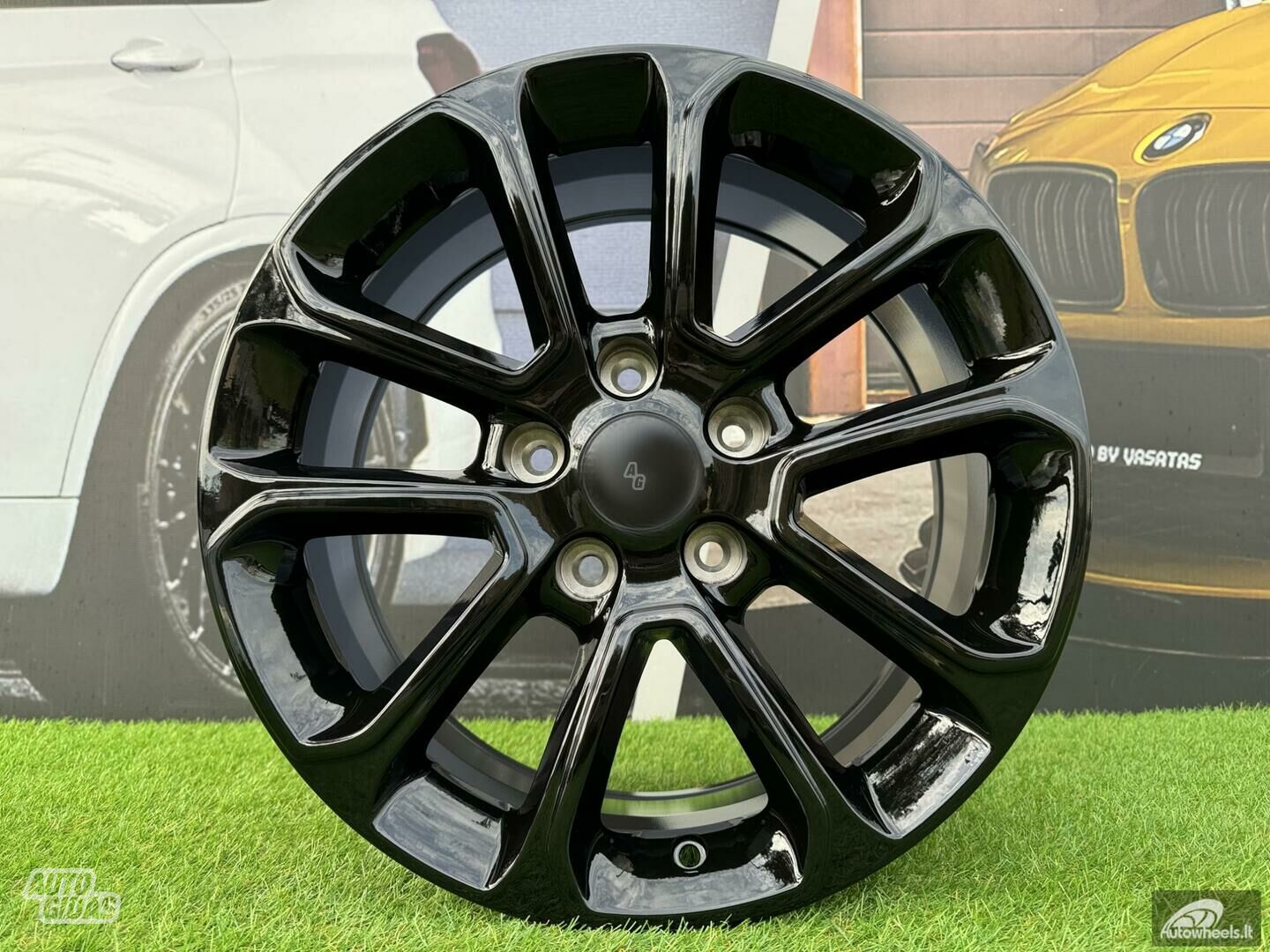 Autowheels Jeep Grand Cherokee, Dodge lengvojo lydinio R18 ratlankiai