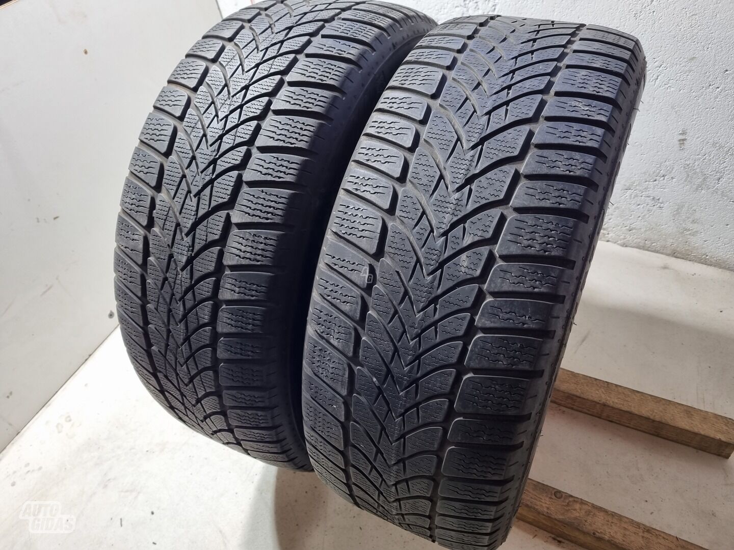 Dunlop 5mm, 2019m R17 žieminės padangos lengviesiems