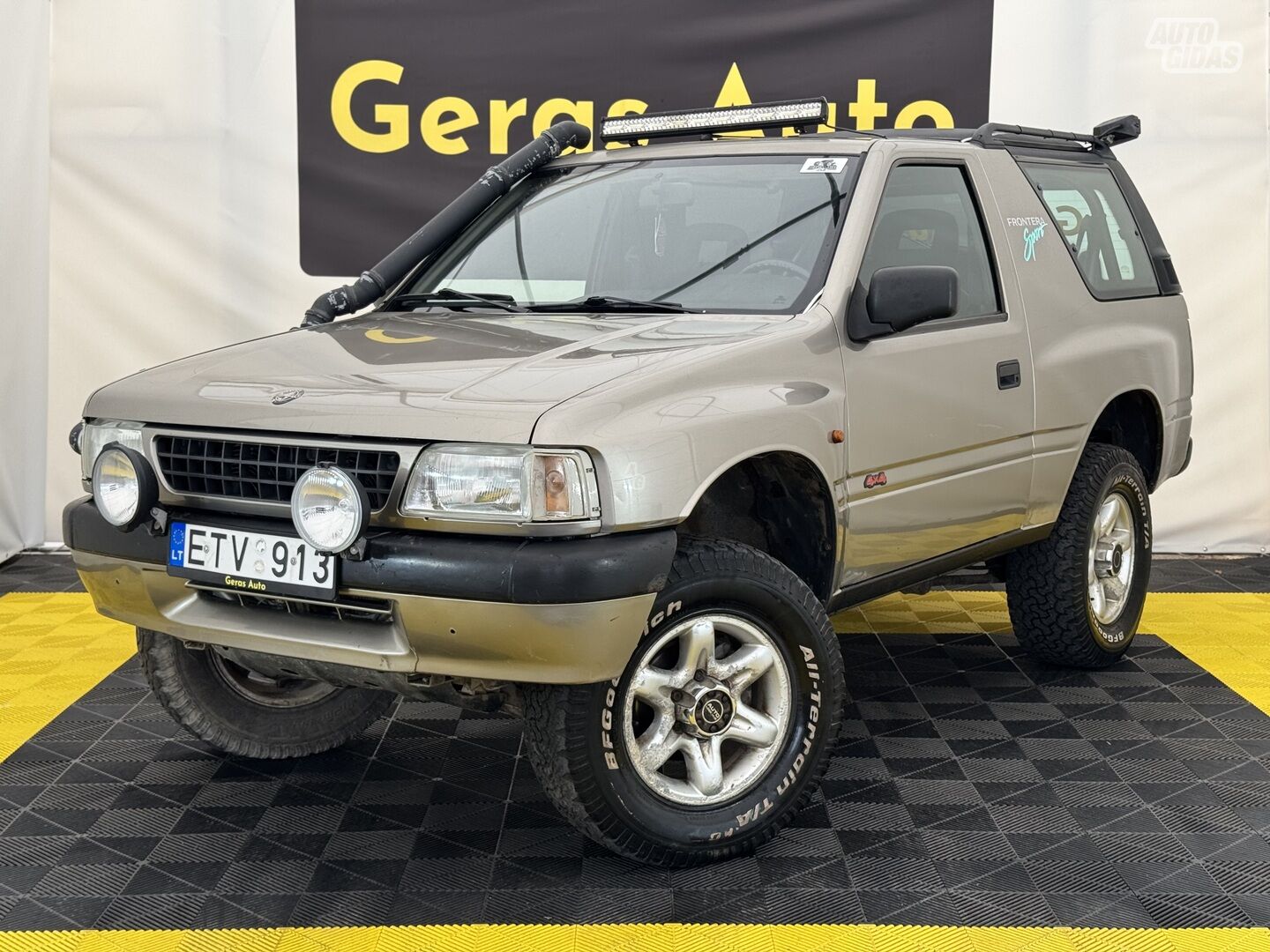 Opel Frontera 1997 y Off-road / Crossover