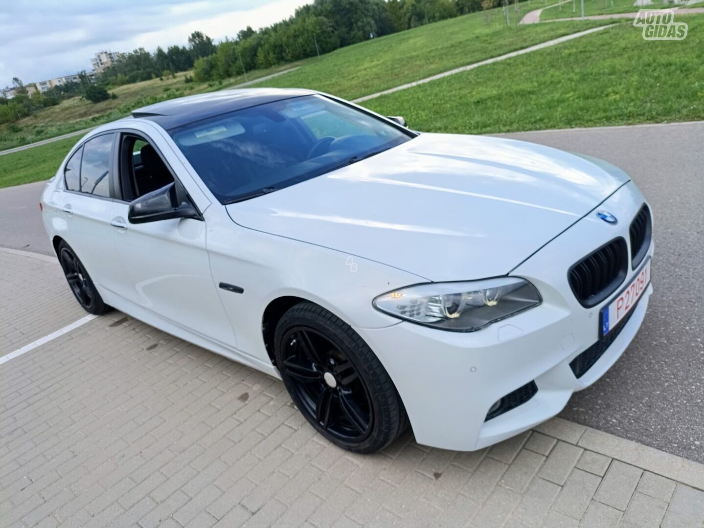 Bmw 528 2013 m Sedanas