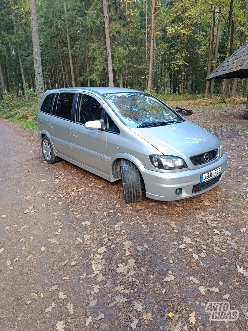 Opel Zafira Opc 2002 m