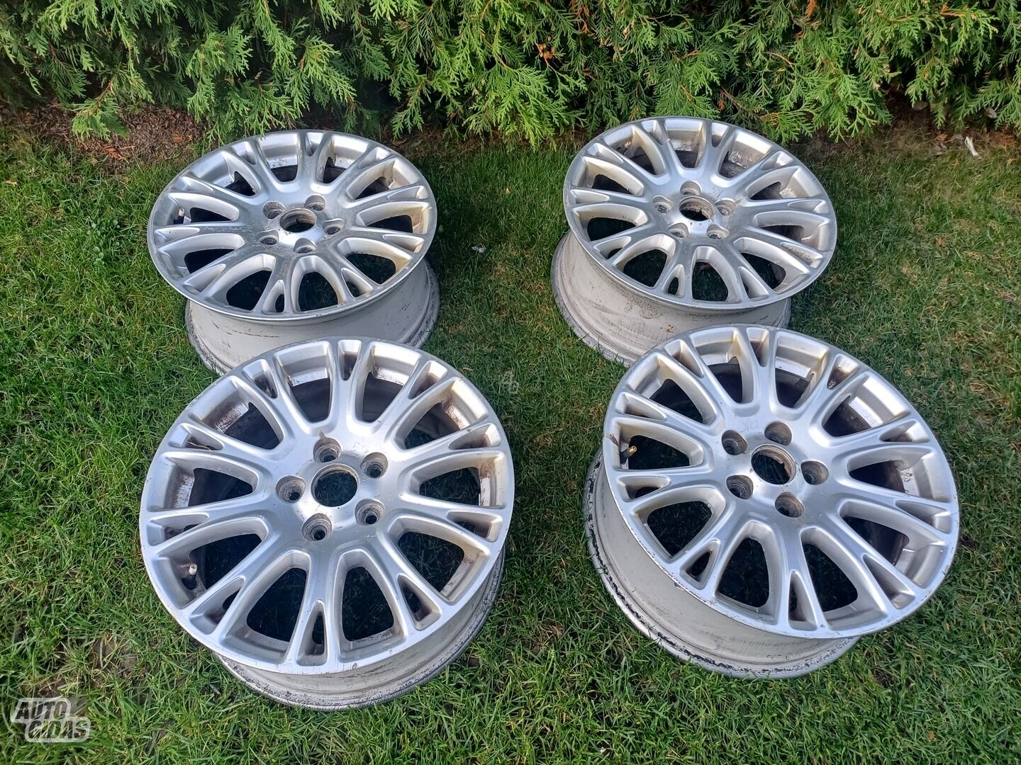 Light alloy R16 rims