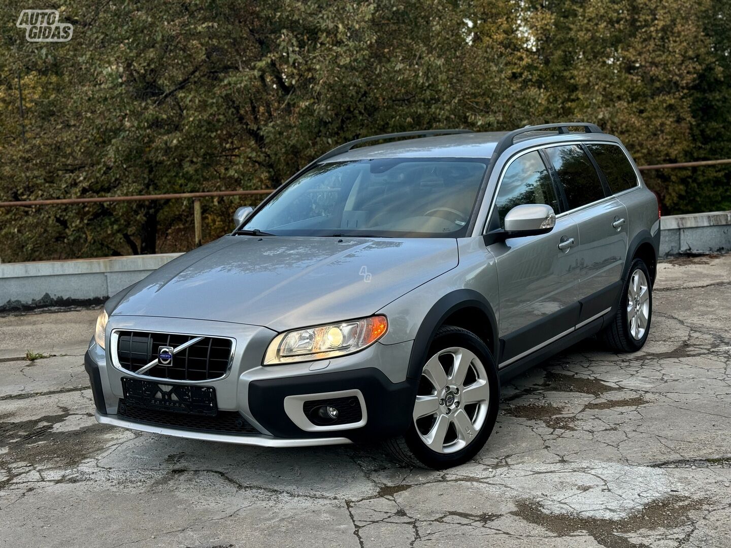 Volvo XC70 D5 2010 y