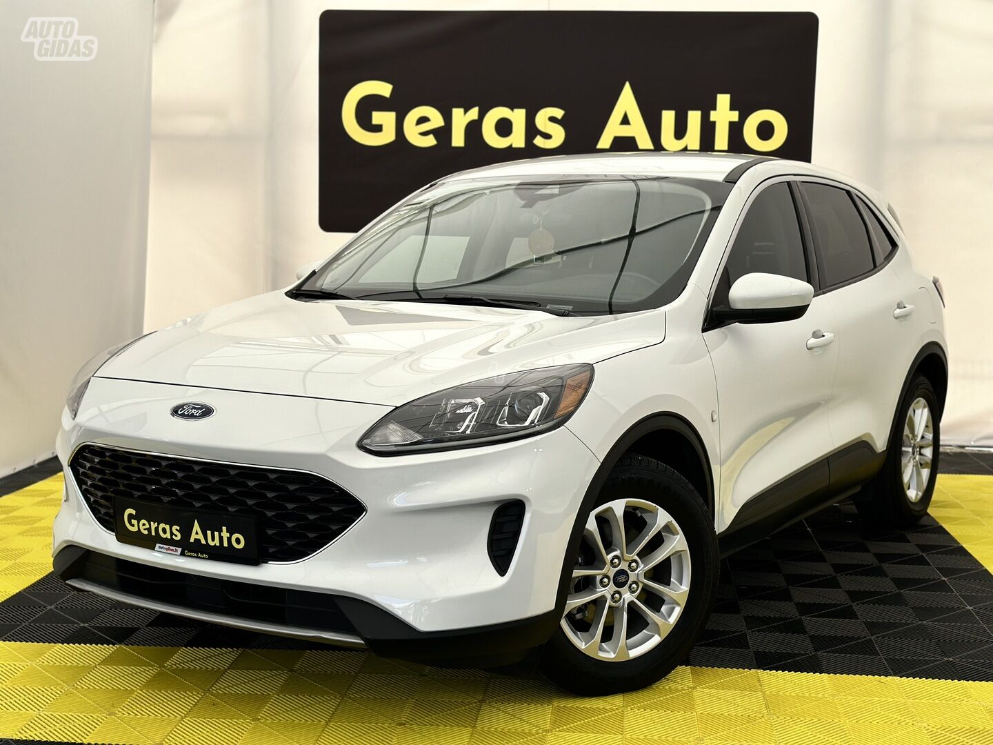 Ford Kuga 2020 г Внедорожник / Кроссовер