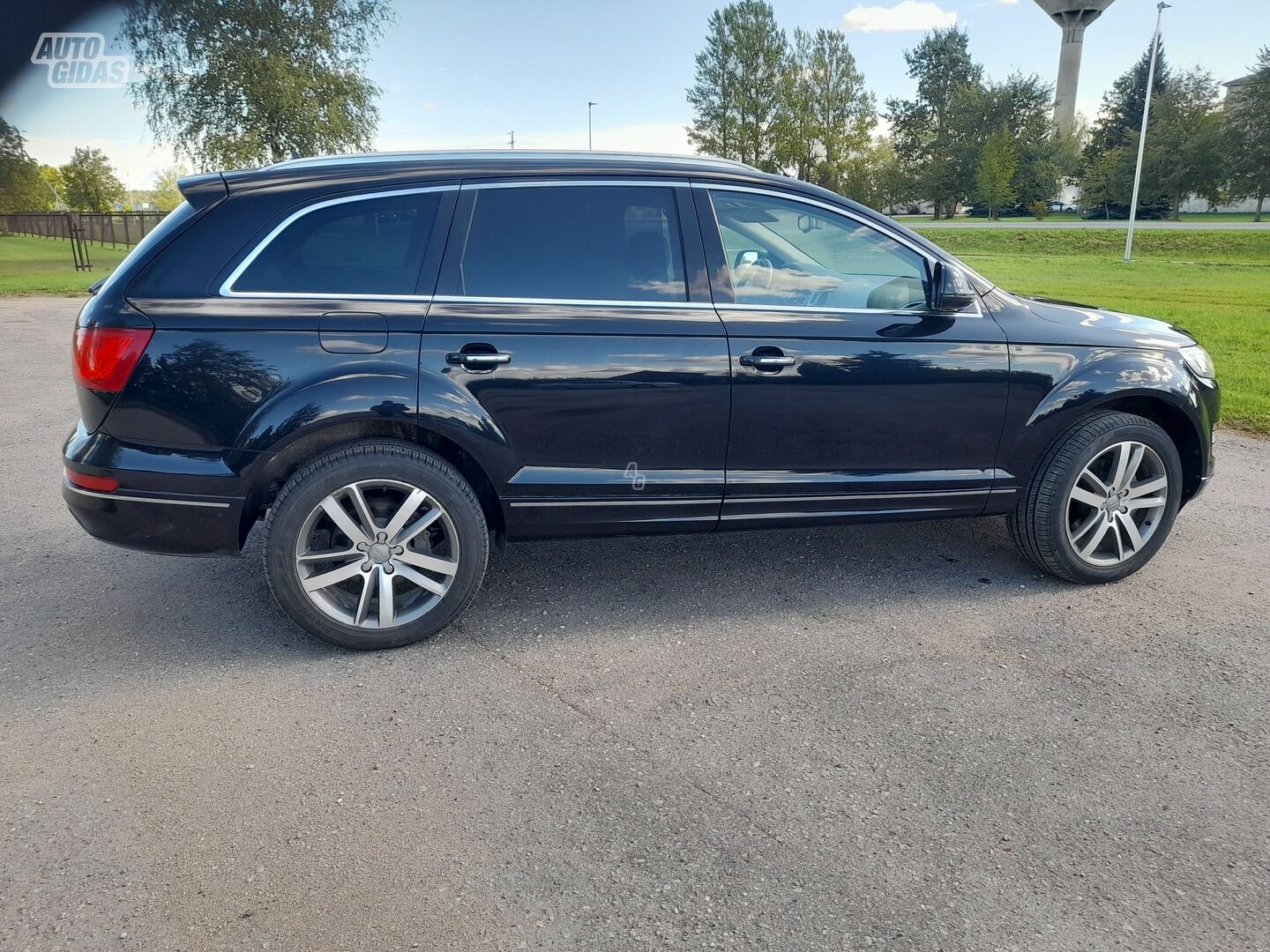 Audi Q7 2012 y Off-road / Crossover