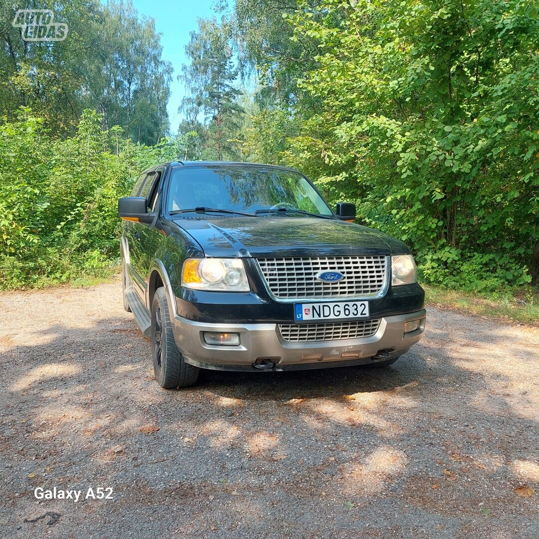 Ford Expedition 2003 y Off-road / Crossover