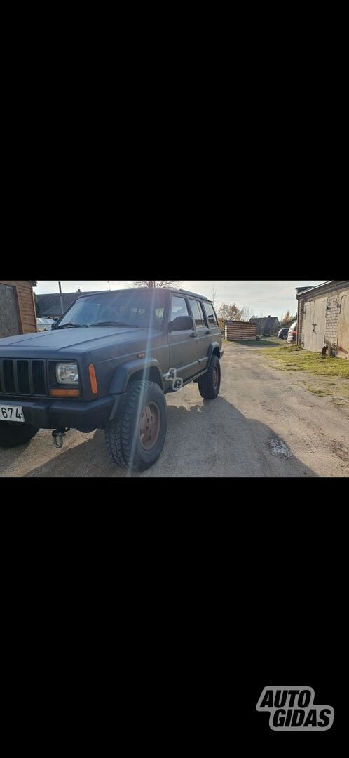 Jeep Cherokee 1999 г Внедорожник / Кроссовер