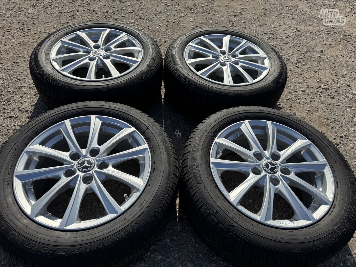 Mercedes-Benz Siunciam, 7J ET35 light alloy R16 rims